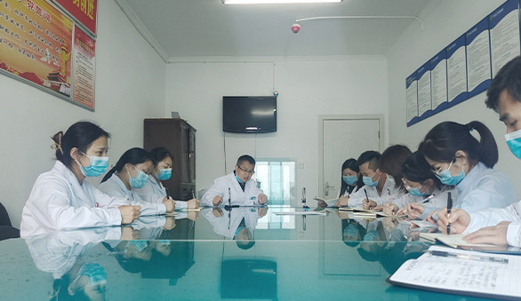 教育是護理的基礎-全面的專業(yè)知識，熟練的專業(yè)技能，為您架起通往健康的幸福橋梁